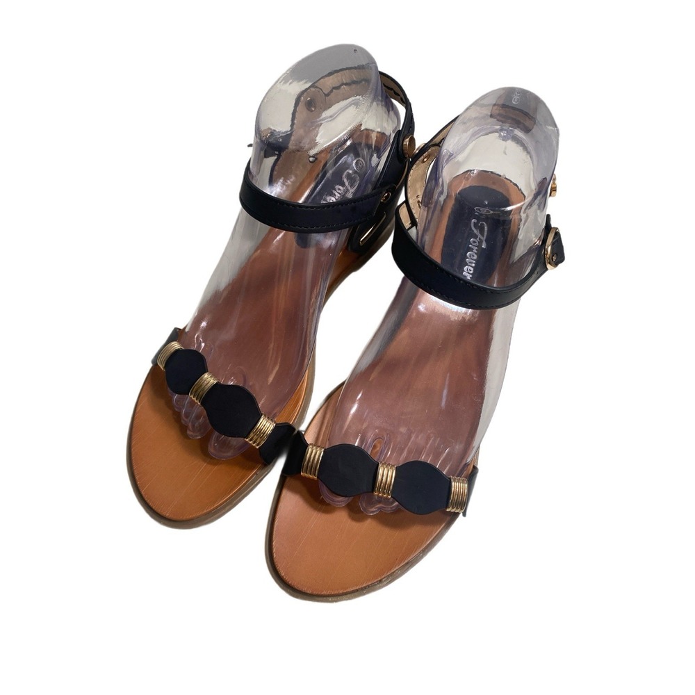NEW Forever Women's Flat Sandals Black Gold-Tone Accents Sz 9